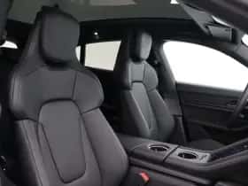 Porsche Taycan (2025) thumbnail 39