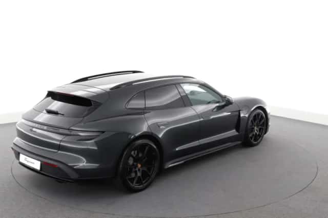 Porsche Taycan (2025) thumbnail 6