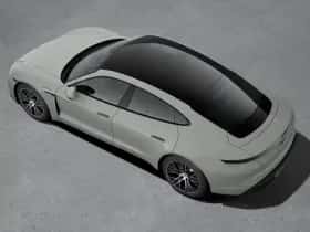 Porsche Taycan (2025) thumbnail 4
