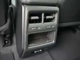 Porsche Macan (2025) thumbnail 30