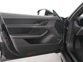 Porsche Taycan (2022) thumbnail 12