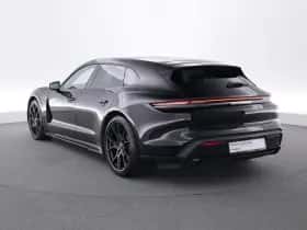 Porsche Taycan (2022) thumbnail 3