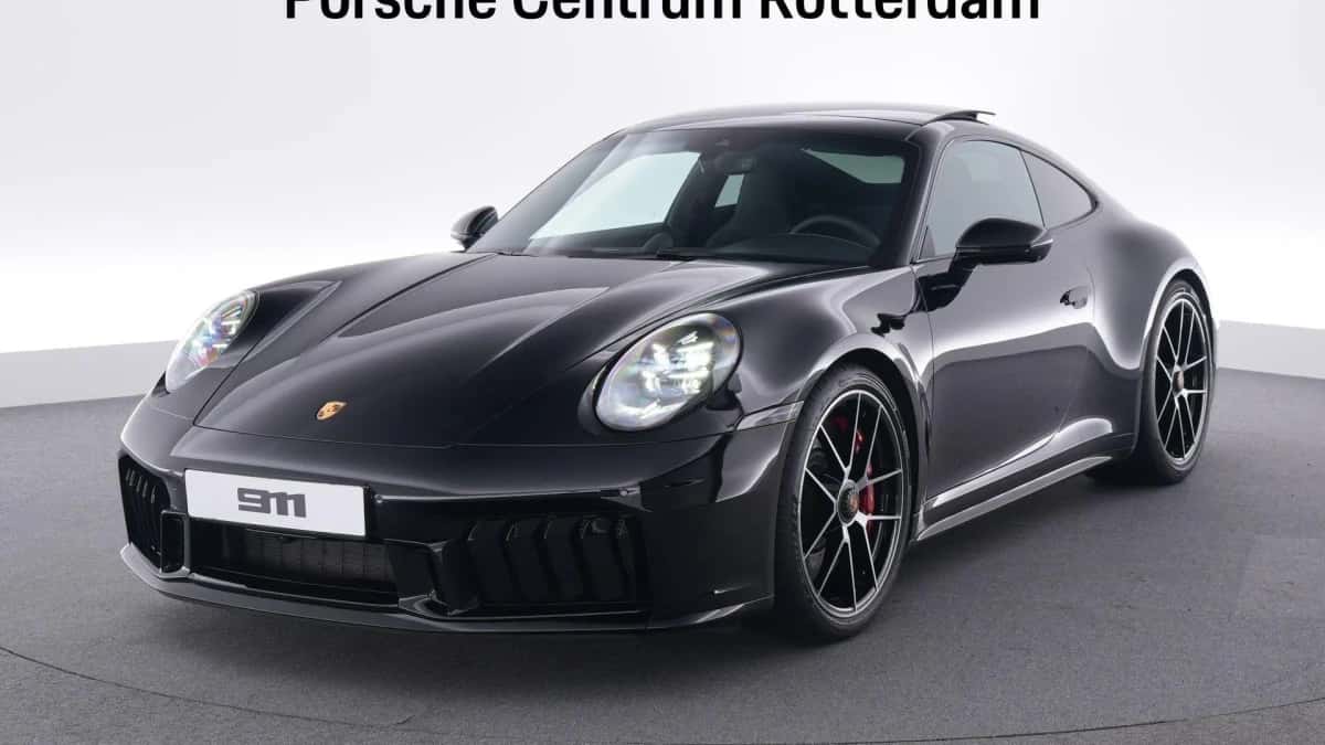 Porsche 911 (2025) — foto 1