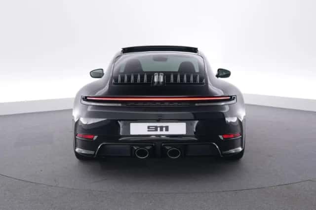 Porsche 911 (2025) thumbnail 4