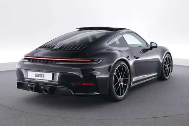 Porsche 911 (2025) thumbnail 5