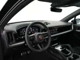 Porsche Cayenne (2025) thumbnail 11