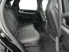 Porsche Cayenne (2025) thumbnail 32
