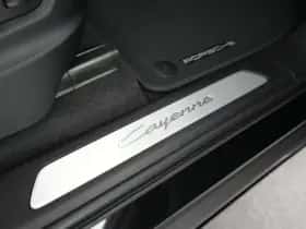Porsche Cayenne (2025) thumbnail 35