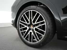Porsche Cayenne (2025) thumbnail 41