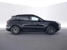 Porsche Cayenne (2025) thumbnail 6