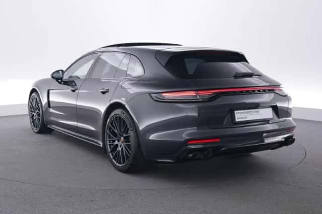 Porsche Panamera (2024) thumbnail 3