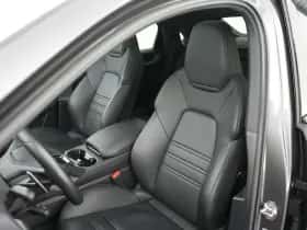 Porsche Cayenne (2024) thumbnail 11