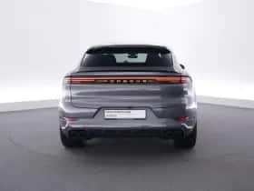 Porsche Cayenne (2024) thumbnail 4