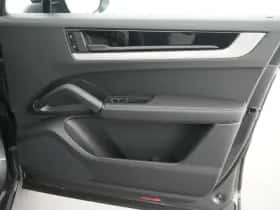 Porsche Cayenne (2024) thumbnail 35