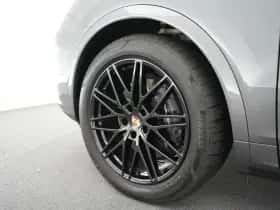 Porsche Cayenne (2024) thumbnail 46