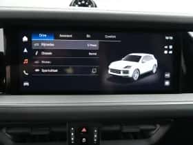 Porsche Cayenne (2025) thumbnail 24