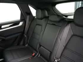 Porsche Cayenne (2025) thumbnail 29