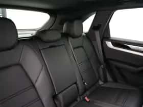 Porsche Cayenne (2025) thumbnail 31