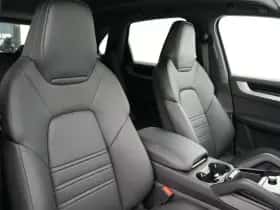 Porsche Cayenne (2025) thumbnail 34