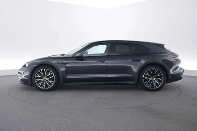 Porsche Taycan (2023) thumbnail 2