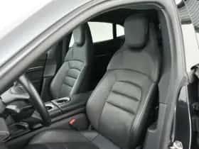 Porsche Taycan (2023) thumbnail 11