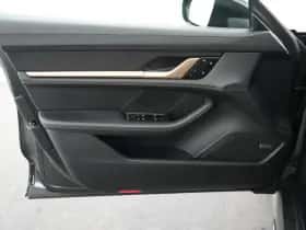 Porsche Taycan (2023) thumbnail 17