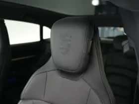 Porsche Taycan (2023) thumbnail 20