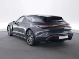 Porsche Taycan (2023) thumbnail 3