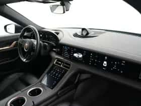Porsche Taycan (2023) thumbnail 35