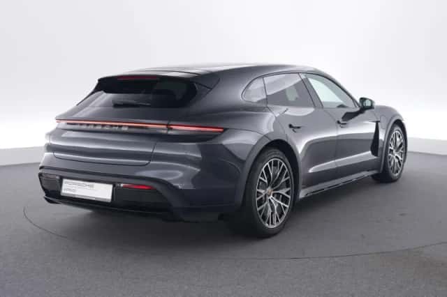 Porsche Taycan (2023) thumbnail 5