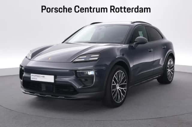 Porsche Macan (2026) thumbnail 1