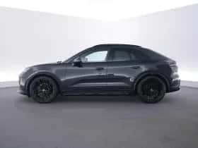 Porsche Macan (2026) thumbnail 2