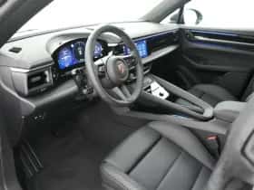Porsche Macan (2026) thumbnail 11
