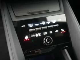 Porsche Macan (2026) thumbnail 26