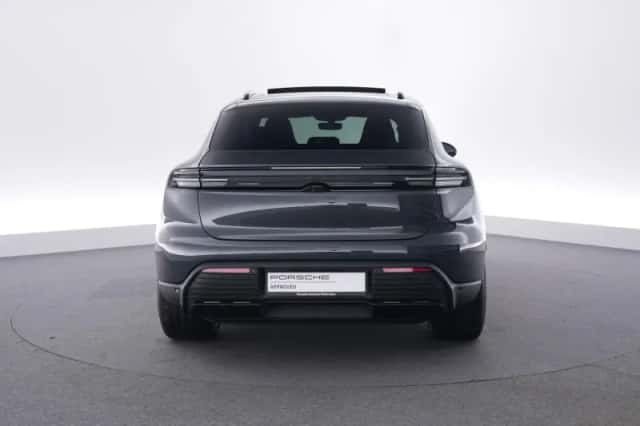 Porsche Macan (2026) thumbnail 4