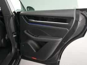 Porsche Macan (2026) thumbnail 31