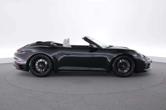 Porsche 911 (2024) thumbnail 6