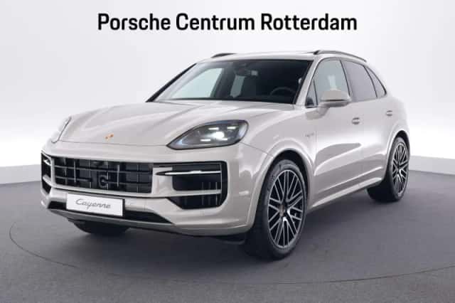 Porsche Cayenne (2025) thumbnail 1