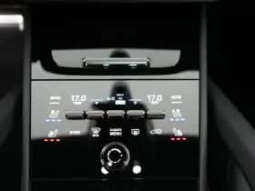 Porsche Cayenne (2025) thumbnail 24