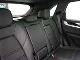 Porsche Cayenne (2025) thumbnail 30