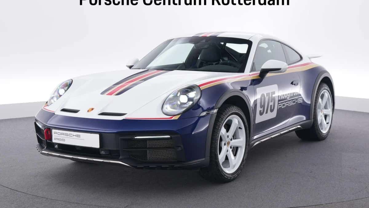 Porsche 911 (2024) — foto 1