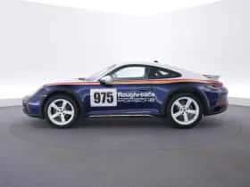 Porsche 911 (2024) thumbnail 2