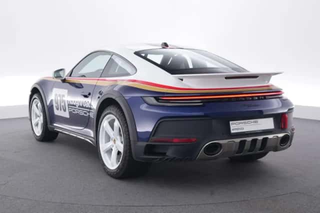 Porsche 911 (2024) thumbnail 3