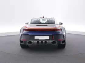 Porsche 911 (2024) thumbnail 4