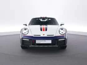 Porsche 911 (2024) thumbnail 8