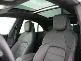 Porsche Macan (2026) thumbnail 12