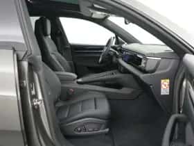 Porsche Macan (2026) thumbnail 31
