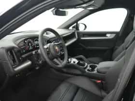 Porsche Cayenne (2025) thumbnail 11