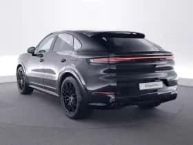 Porsche Cayenne (2025) thumbnail 3