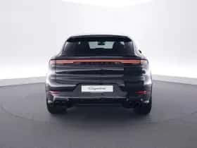 Porsche Cayenne (2025) thumbnail 4